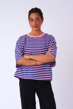 Cargar imagen en el visor de la galería, Zoe T-shirt - Blue/Light Pink
