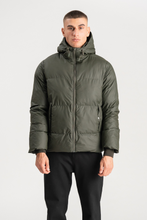 Charger l&#39;image dans la galerie, Coated Hooded Jacket - Olive
