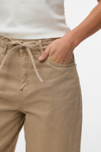 Carica l'immagine nel visualizzatore di Gallery, Wien Wide Belt Color Jeans - Silver Mink
