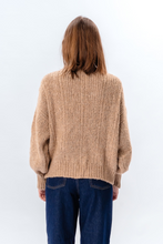 Load image into Gallery viewer, Botton Knit - Beige
