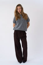 Carica l'immagine nel visualizzatore di Gallery, Chloe Short Sleeved Knit - Grey
