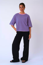 Cargar imagen en el visor de la galería, Zoe T-shirt - Blue/Light Pink
