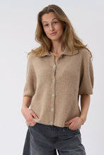 Carica l'immagine nel visualizzatore di Gallery, Alba Polo Knit - Beige
