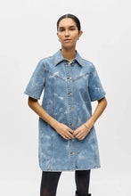 Afbeelding in Gallery-weergave laden, Claudia Short Denim Dress - Light Blue Denim
