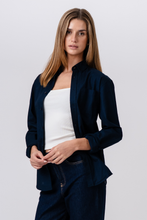 Load image into Gallery viewer, Boyfriend Oxford Shirt - Navy
