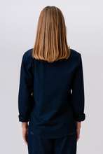 Load image into Gallery viewer, Boyfriend Oxford Shirt - Navy
