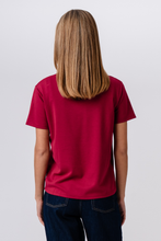Load image into Gallery viewer, Leah Loose T-shirt - Burgundy
