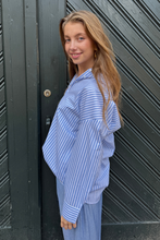 Charger l'image dans la galerie, Celeste Striped Shirt - Light Blue
