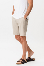 Carica l'immagine nel visualizzatore di Gallery, Linen Shorts - Sand
