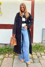 Afbeelding in Gallery-weergave laden, Harper Trench Coat - Black
