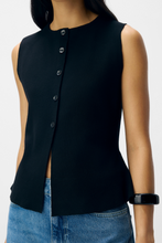 Carica l'immagine nel visualizzatore di Gallery, Reynard Knit Vest - Black

