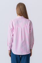 Cargar imagen en el visor de la galería, Layla Striped Shirt - Pink
