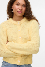 Carregar imagem no visualizador da galeria, Wilo O-Neck Cardigan - Pale Banana
