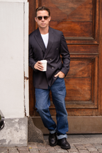 Cargar imagen en el visor de la galería, Premium Double-breasted Blazer - Black
