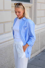 Load image into Gallery viewer, Melia Loose Shirt - Grapemist
