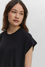 Charger l'image dans la galerie, Phoenixy Cap Sleeve Calf Dress - Black
