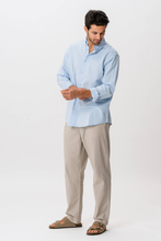 Carica l'immagine nel visualizzatore di Gallery, Linen Shirt - Light Blue

