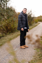 Carica l'immagine nel visualizzatore di Gallery, Long Puffer Jacket - Black
