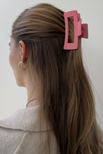 Load image into Gallery viewer, Lina Hair Clip - Pink
