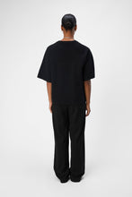 Cargar imagen en el visor de la galería, Reynard 2/4 Knit Pullover - Black
