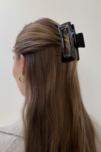 Carica l'immagine nel visualizzatore di Gallery, Luna Hair Clip - Black
