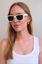 Carregar imagem no visualizador da galeria, Nala Sunglasses - White
