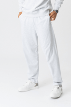 Carica l'immagine nel visualizzatore di Gallery, Original Sweatpants - Light Grey
