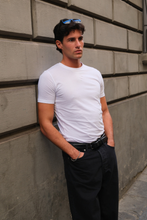 Load image into Gallery viewer, Muscle T-shirt - White
