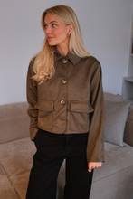 Load image into Gallery viewer, Nelly Short Jacket - Army
