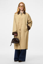 Load image into Gallery viewer, Jorma Long Light Jacket - Travertine Hot Fudge
