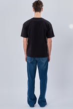 Load image into Gallery viewer, Oversized T-shirt with print - Black
