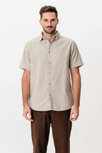 Load image into Gallery viewer, Short Sleeve Linen Shirt - Sand
