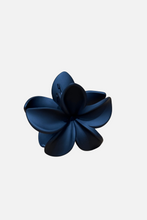 Load image into Gallery viewer, Flower Hair Clip - Black
