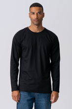 Load image into Gallery viewer, Basic Long-sleeved T-shirt - Black
