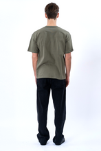 Carregar imagem no visualizador da galeria, Boxy T-shirt - Olive
