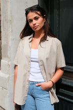 Charger l'image dans la galerie, Short Sleeve Linen Shirt - Sand
