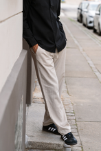 Carica l'immagine nel visualizzatore di Gallery, Linen Pants - Sand
