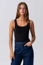 Cargar imagen en el visor de la galería, Eleanor Top - Black
