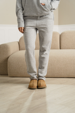 Load image into Gallery viewer, Essential Sweatpants - Grey Melange
