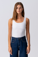 Afbeelding in Gallery-weergave laden, Eleanor Top - White
