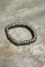 Charger l'image dans la galerie, Silk elastic - Brown
