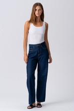 Carregar imagem no visualizador da galeria, Eleanor Top - White
