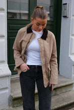 Load image into Gallery viewer, Twill Jacket - Dark Sand

