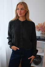 Carregar imagem no visualizador da galeria, Angelique Cardigan - Graphite
