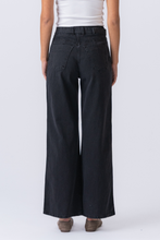 Carica l'immagine nel visualizzatore di Gallery, Amalia Jeans - Grey
