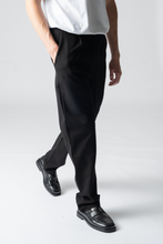Charger l'image dans la galerie, Performance Pants Wide - Black

