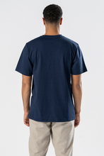 Carica l&#39;immagine nel visualizzatore di Gallery, T -shirt muscolare premium - nero
