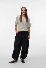 Carica l'immagine nel visualizzatore di Gallery, Lefile 2/4 O-Neck Pearl Cardigan - Light Grey Melange
