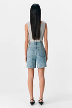Charger l'image dans la galerie, Jen Shorts - Medium Blue Denim
