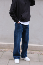 Cargar imagen en el visor de la galería, Baggy Jeans - Dark Blue

